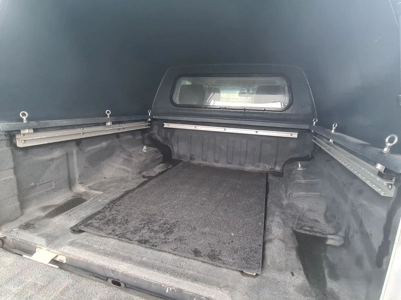 NISSAN NAVARA 190CH - 4X4 - BVA - CAMÉRA - TOIT OUVRANT - HISTORIQUE ENTRETIEN COMPLET - CT RECENT