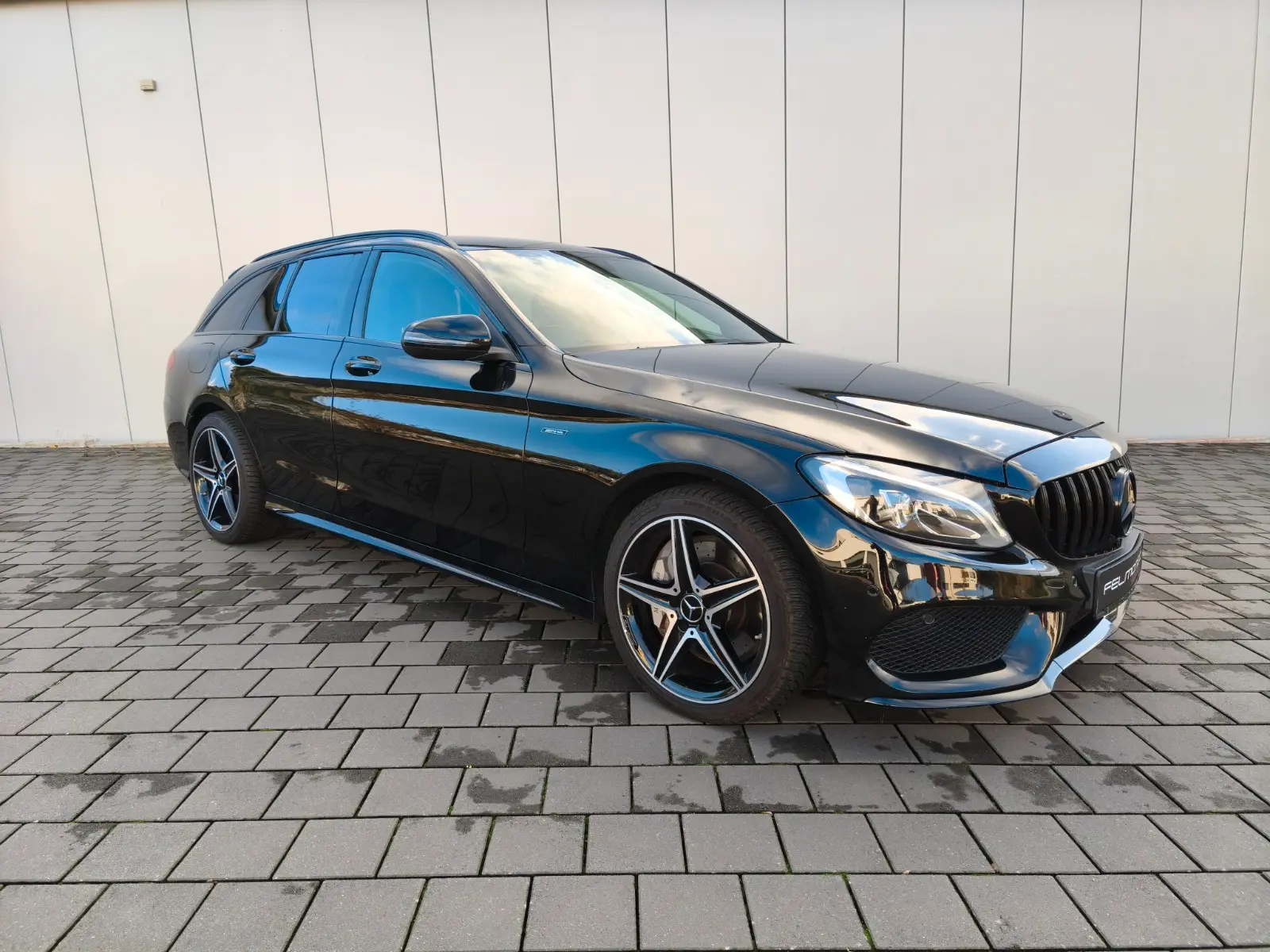 Mercedes-Benz Classe C 43 AMG 4MATIC Break Night Paket | 367 ch | BVA | Hayon électrique | Pack sport | Sièges électriques à mémoire