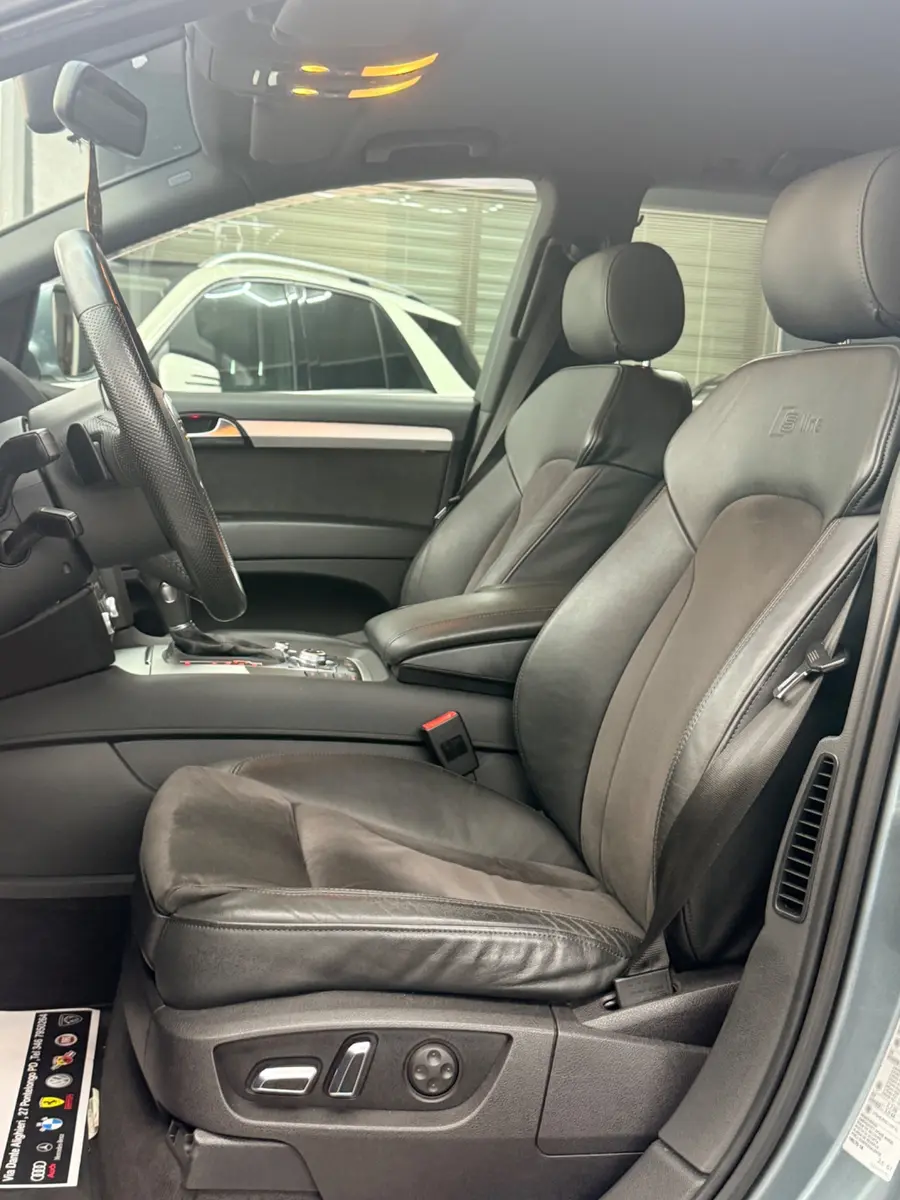 Audi Q7 3.0 V6 TDI quattro S-line | 239 ch | BVA | Cuir et Alcantara | Feux directionnels | Sièges électriques | Régulateur de vitesse
