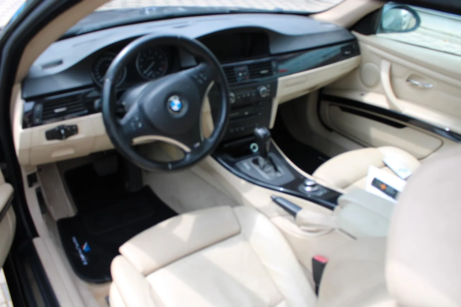 BMW Série 3 335i Coupé | 306 ch | BVA | Pack Sport | Cuir beige | Toit ouvrant | GPS | Xénon