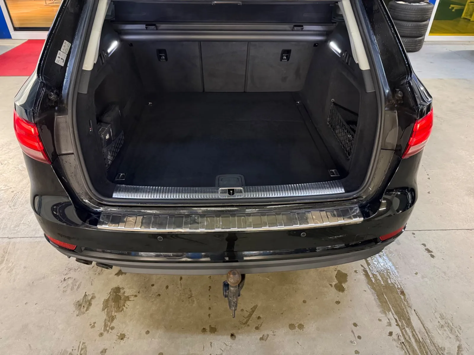 AUDI A4 AVANT 2.0 TDI 190ch QUATTRO S TRONIC - ATTELAGE PIVOTANT - GPS - XÉNON - HAYON ÉLECTRIQUE - SIÈGES CHAUFFANTS