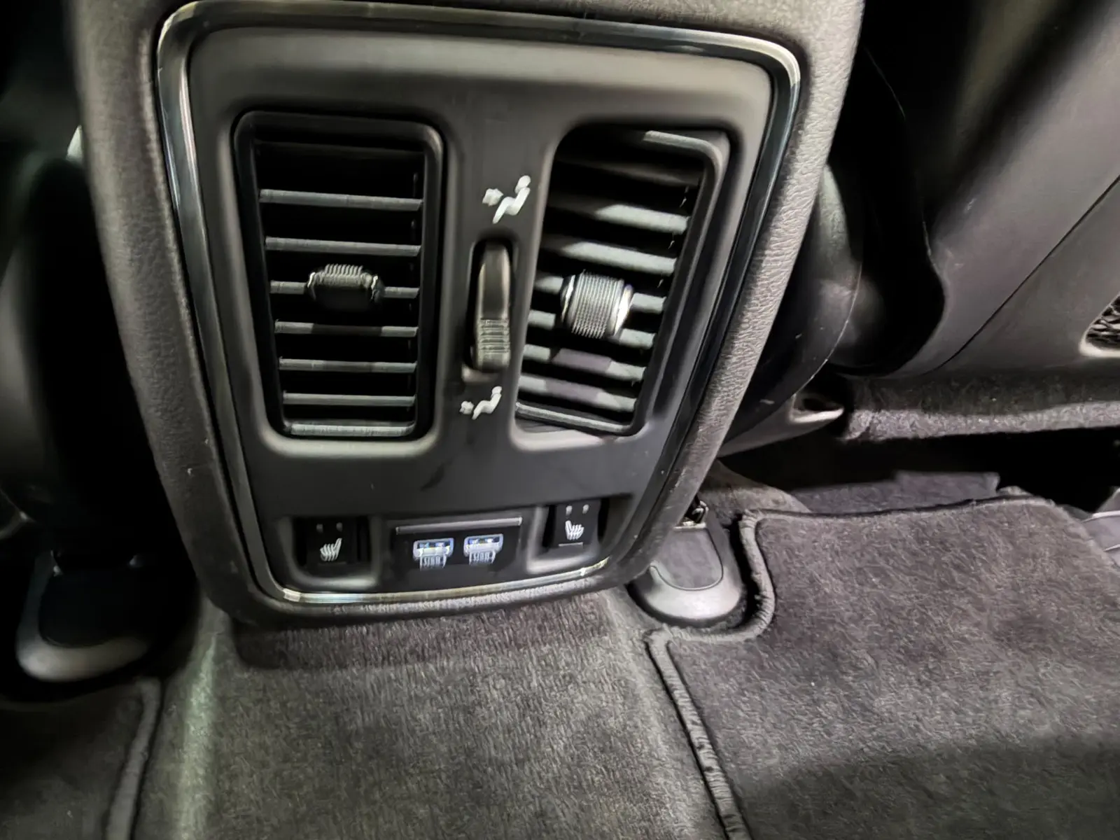 JEEP GRAND CHEROKEE | 241 ch | 4X4 | BVA |3.0 CRD OVERLAND | GPS | CUIR