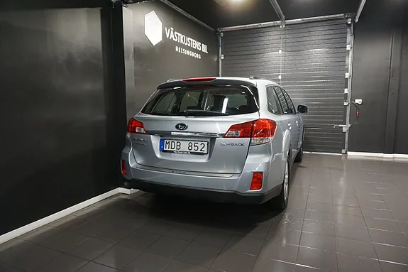 SUBARU OUTBACK 2.5 167 ch 4x4 4WD LINEARTRONIC BUSINESS BVA - 2ème MAIN - ATTELAGE - CAMÉRA - 196000 km