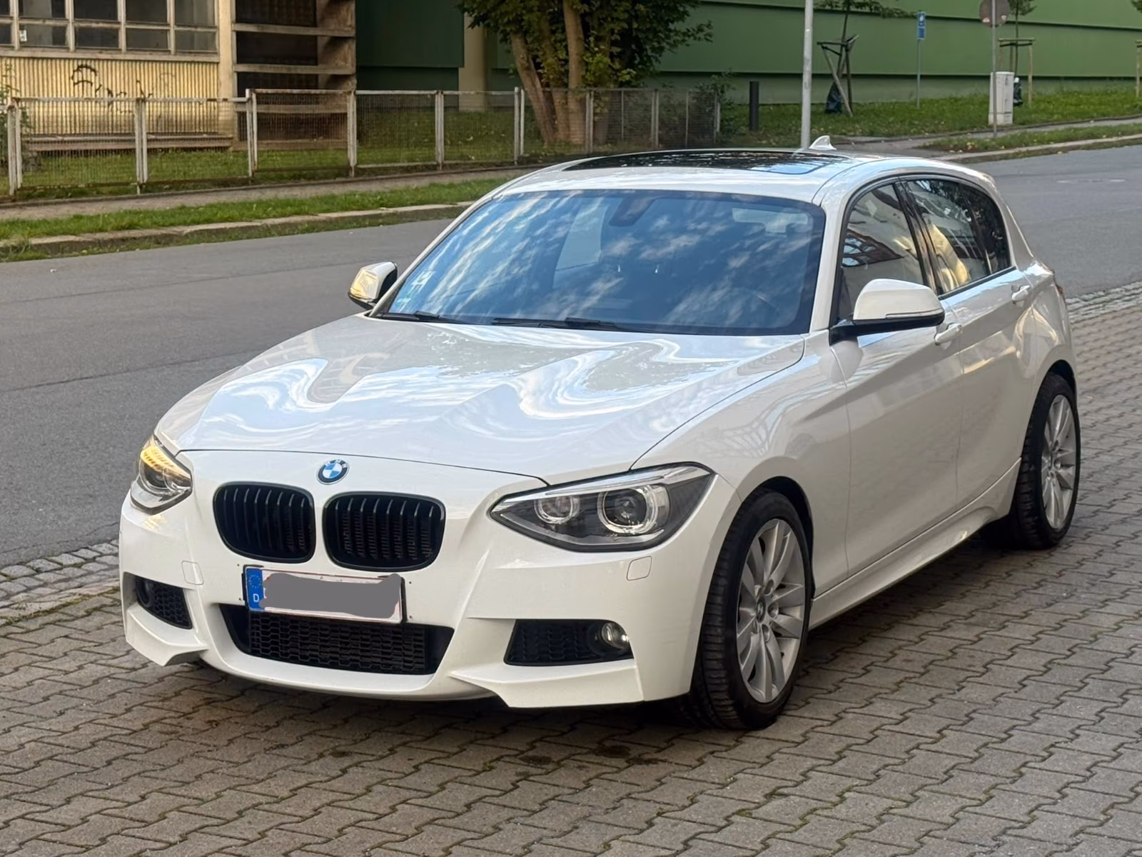 BMW 118I - BVA - M PAKET SPORTLINE - 170 CV - TOIT OUVRANT