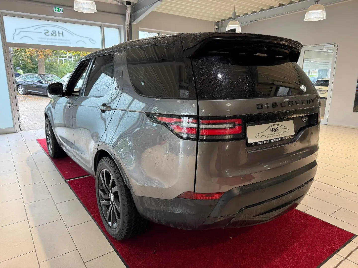 Land Rover Discovery 5 TD6 HSE | 258 ch | BVA | 7 places | Toit ouvrant | Suspension pneumatique | Affichage tête haute | Chauffage auxiliaire