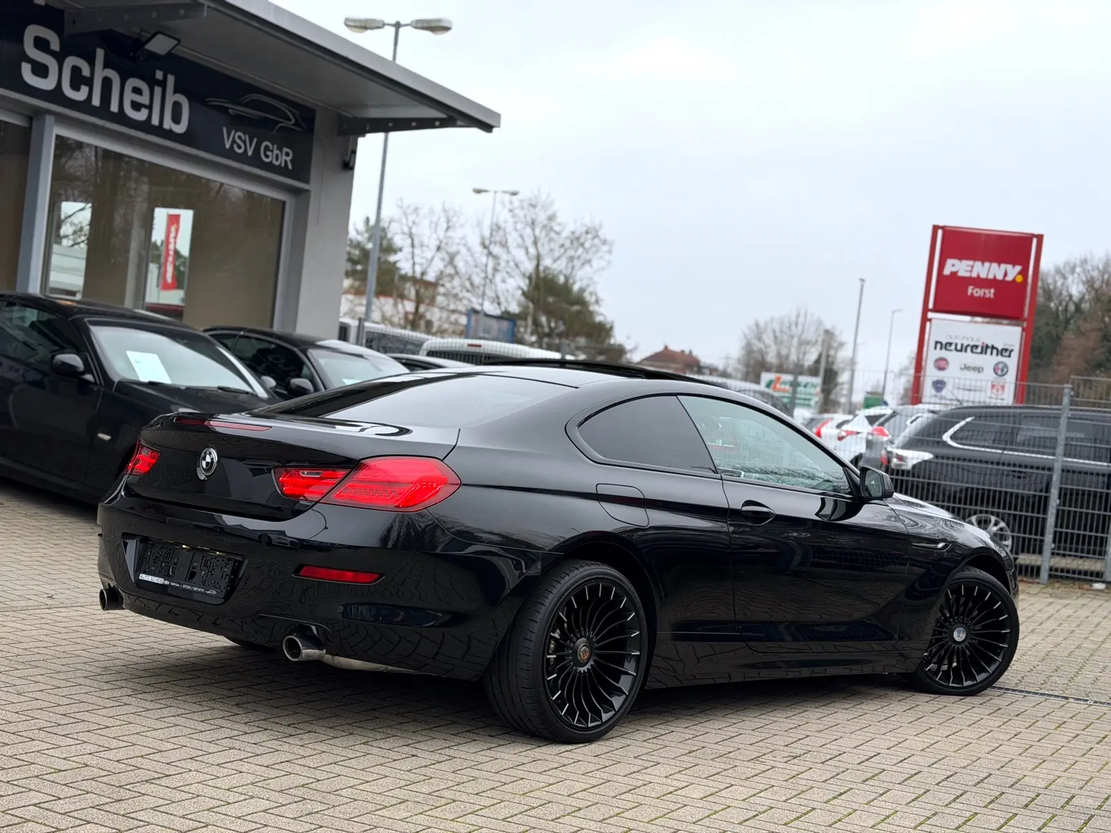 BMW 640i COUPÉ 3.0 320ch BVA - CUIR NAPPA - TOIT PANORAMIQUE - AFFICHAGE TÊTE HAUTE - CAMÉRA DE RECUL - JANTES ALPINA