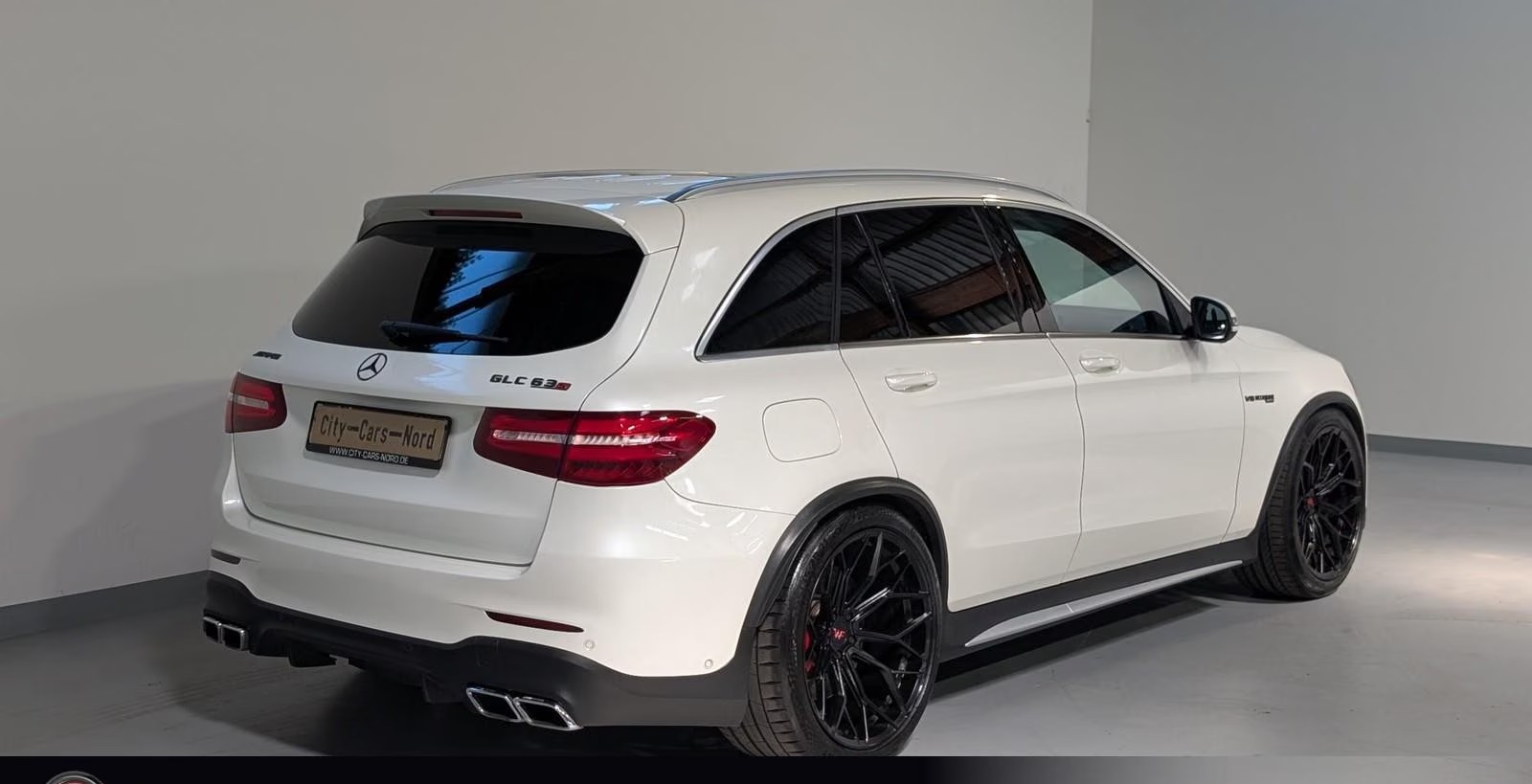 Mercedes-AMG GLC 63 S AMG 4MATIC+ V8 510 ch • Toit pano • Burmester • Cuir Nappa • Sièges ventilés • Attelage