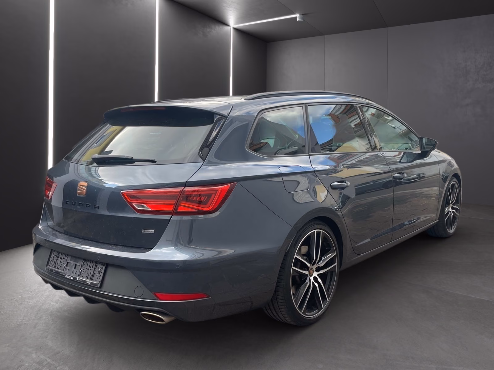 Seat Leon ST Cupra 300 4Drive DSG • Virtual Cockpit • BeatsAudio • ACC • Toit pano