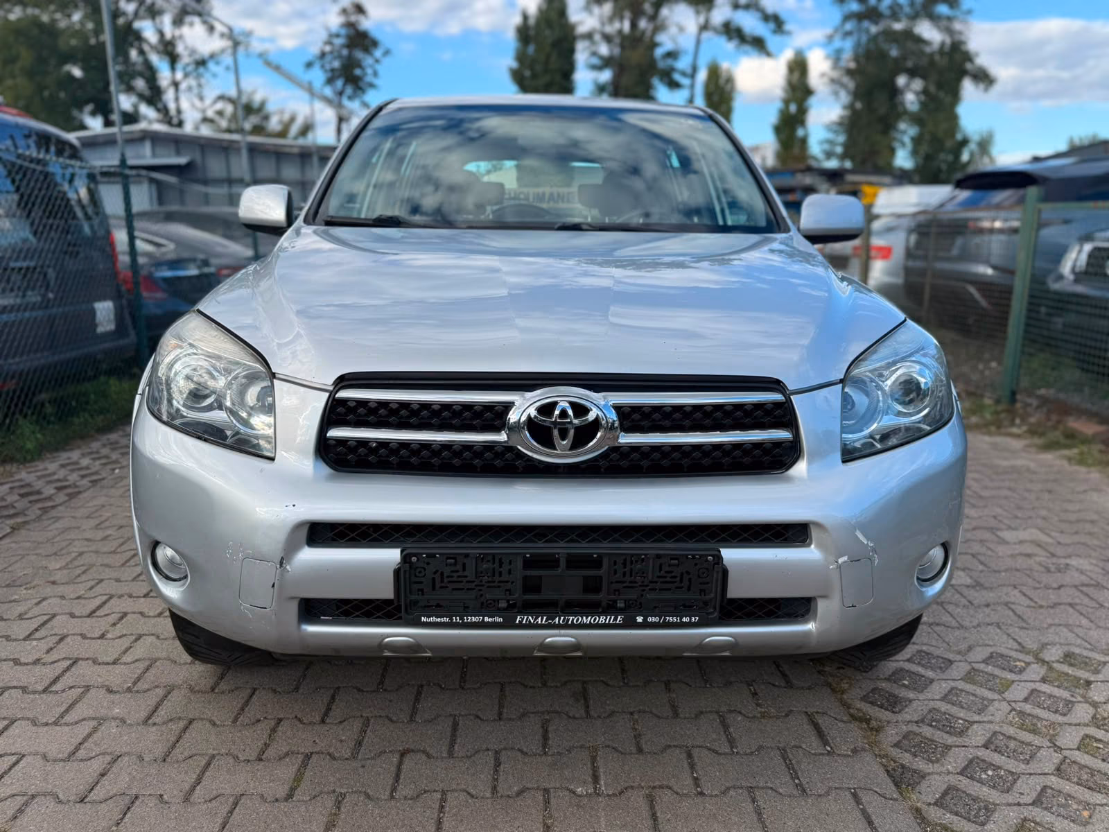 Toyota RAV4 2.2 D-CAT 177 ch 4x4 Sol • Clim auto • Régulateur • Radar de recul • Changeur CD