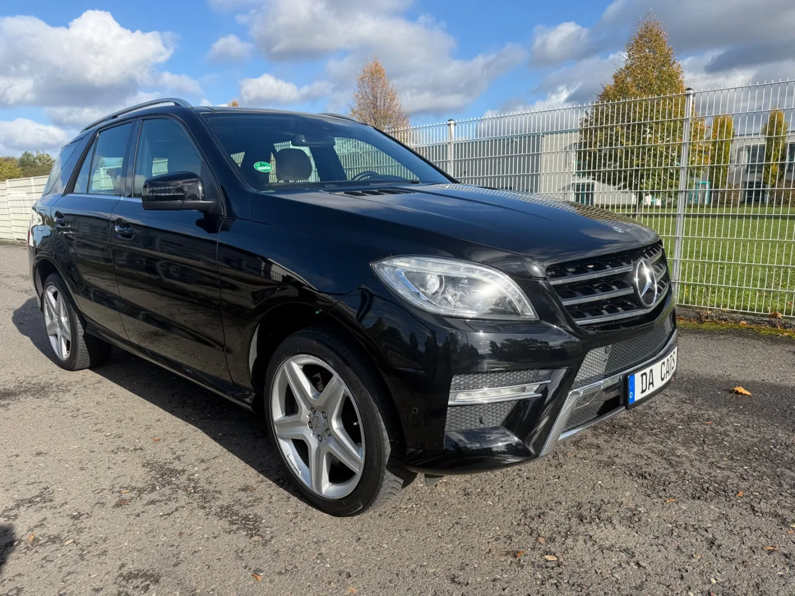 Mercedes-Benz Classe M 350 4MATIC Pack AMG | 306 ch | BVA | Toit panoramique | Cuir beige | Harman Kardon | GPS | Attelage