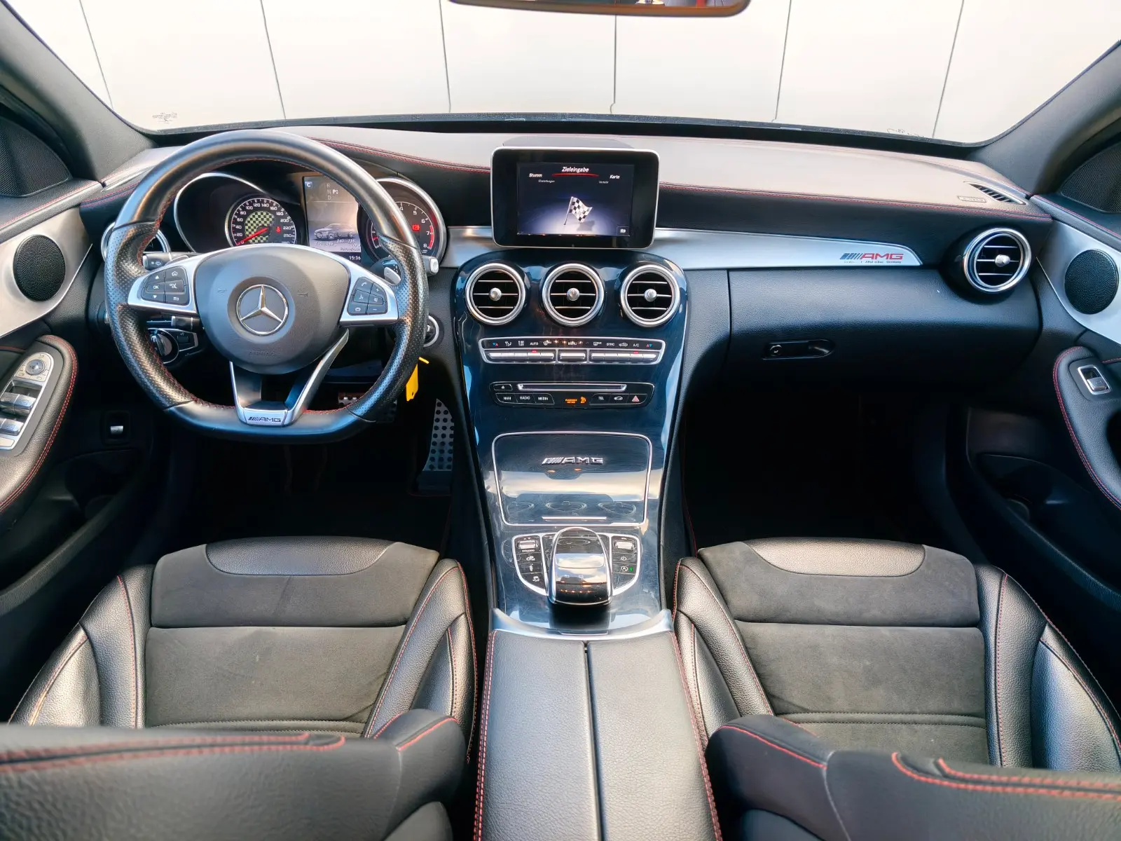 Mercedes-Benz Classe C 43 AMG 4MATIC Break Night Paket | 367 ch | BVA | Hayon électrique | Pack sport | Sièges électriques à mémoire