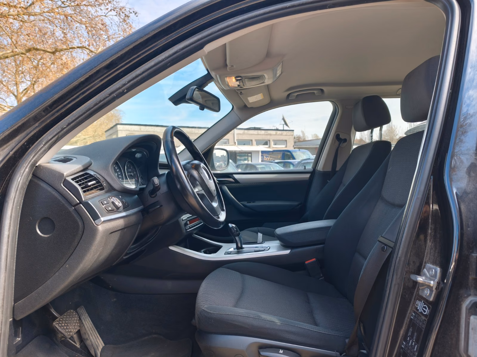 BMW X3 xDrive20d | 184 ch | BVA | Phares bi-xénon | Attelage | Radar de recul | Jeu de jantes supplémentaire