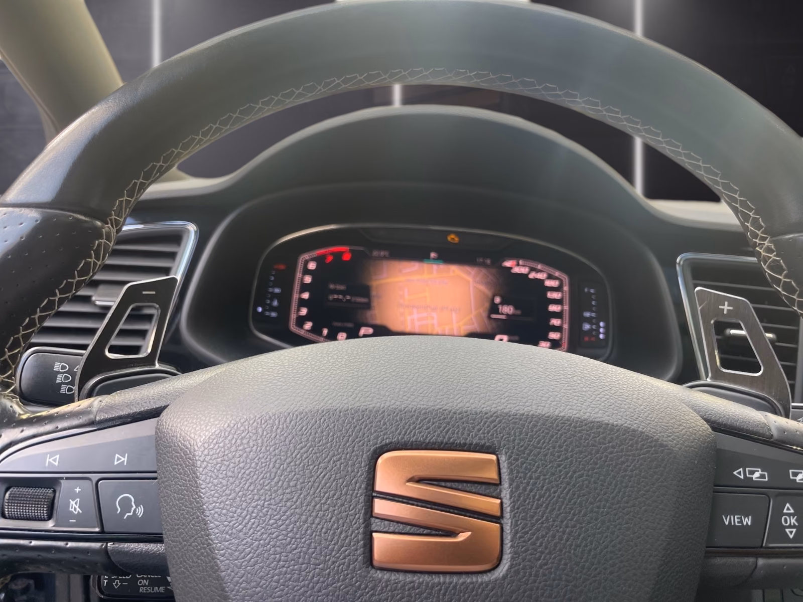 Seat Leon ST Cupra 300 4Drive DSG • Virtual Cockpit • BeatsAudio • ACC • Toit pano