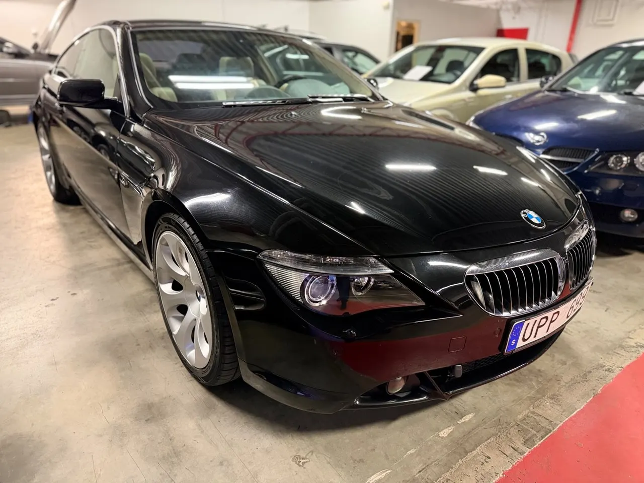 BMW Série 6 645Ci Coupé V8 | 333 ch | BVA | Cuir beige | Toit ouvrant | Phares bi-xénon | Sièges électriques à mémoire | Jantes 19 pouces