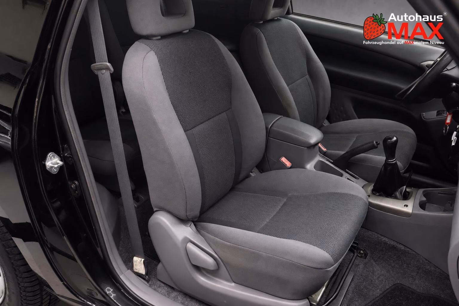 TOYOTA RAV4 1.8 VVT-i 125ch - CLIMATISATION - ATTELAGE AMOVIBLE - RÉGULATEUR DE VITESSE - JANTES ALLIAGE