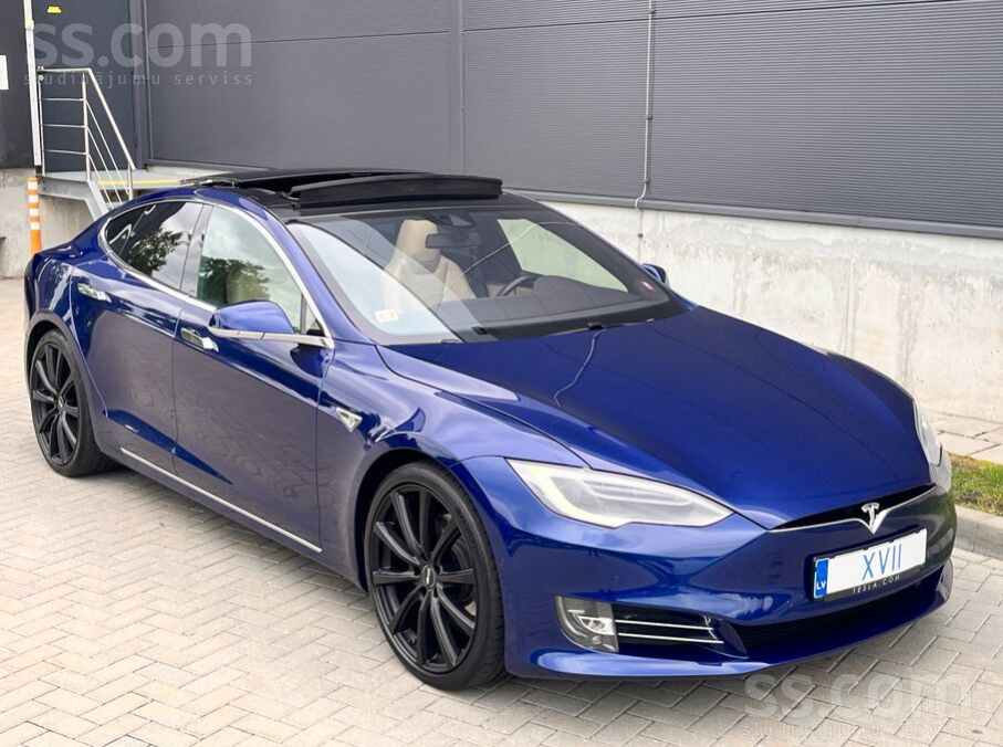 Tesla Model 75D 332ch 4x4 - Toit ouvrant panoramique - Autopilot - Suspension pneumatique - Régulateur adaptatif