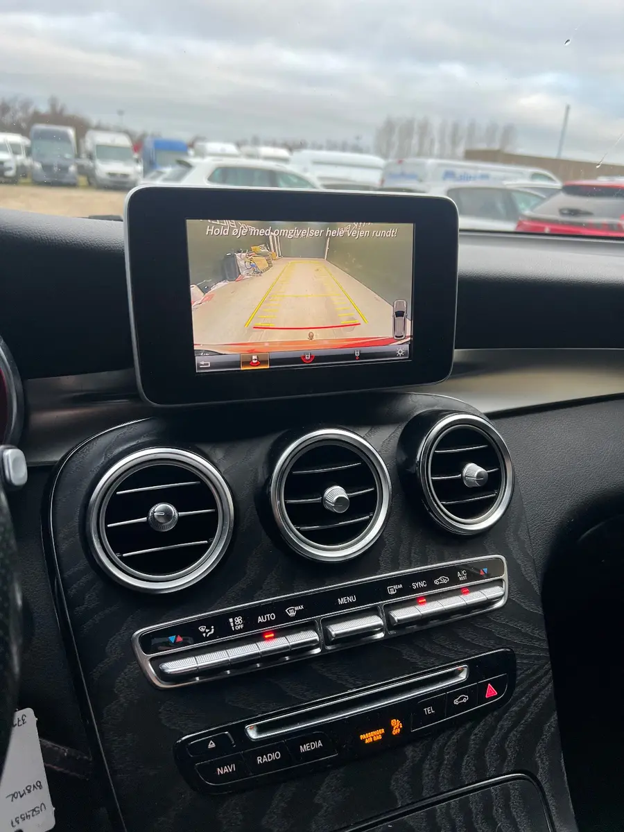 Mercedes-Benz Classe GLC 350d 4MATIC AMG Line | 258 ch | BVA | Caméra | Régulateur adaptatif | Sièges chauffants | Phares LED | Attelage