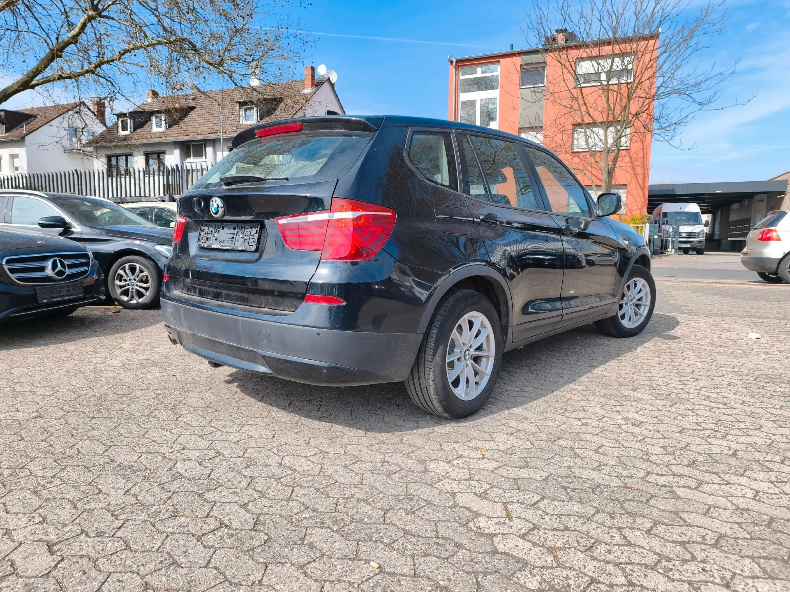 BMW X3 xDrive20d | 184 ch | BVA | Phares bi-xénon | Attelage | Radar de recul | Jeu de jantes supplémentaire