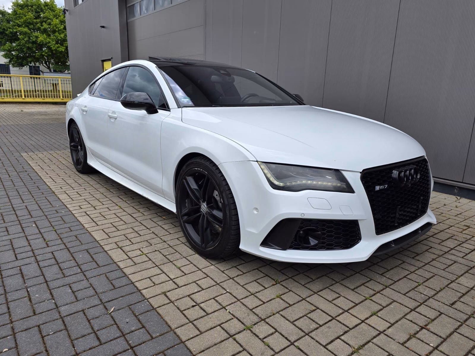 AUDI RS7 - 4.0 TFSI - 560 CV - BVA - ALCANTARA