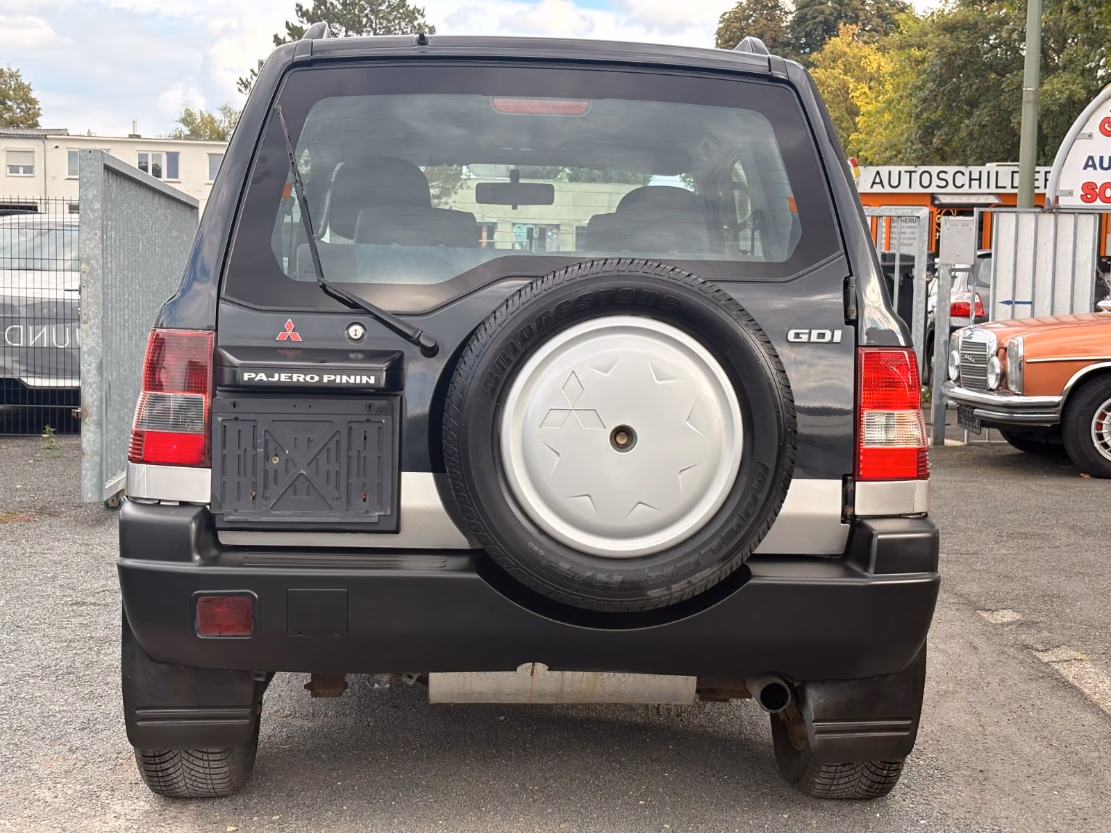 Mitsubishi Pajero Pinin 1.8 GDI 120 ch 4x4 Confort • 3 portes • Clim • Barres de toit