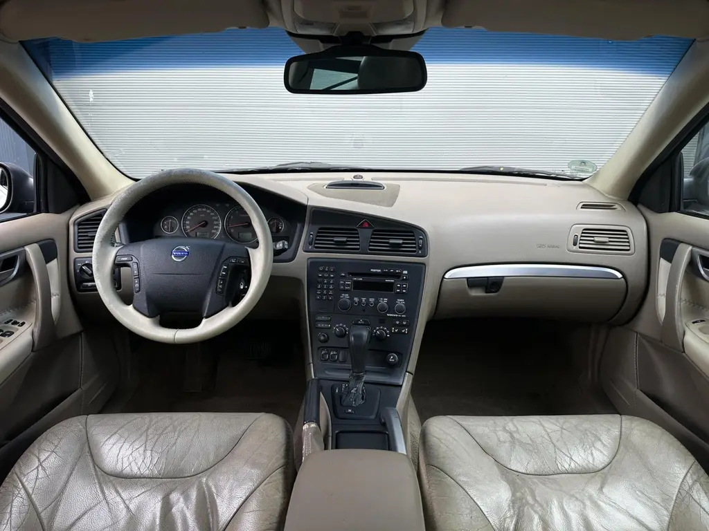 VOLVO XC70 2.5T 210 ch AWD 4x4 BVA CONFORT LINE - 289890 km