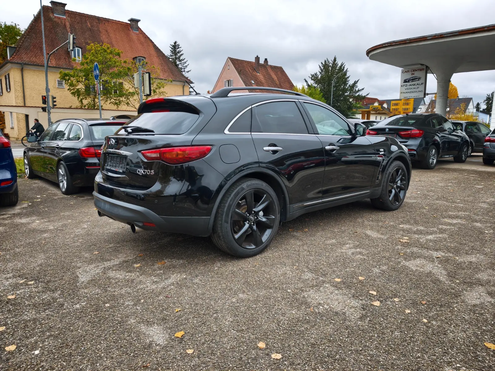 Infiniti QX70 3.0d S Premium | 238 ch | BVA | Cuir | Toit ouvrant | Régulateur adaptatif | Sièges chauffants et ventilés | GPS