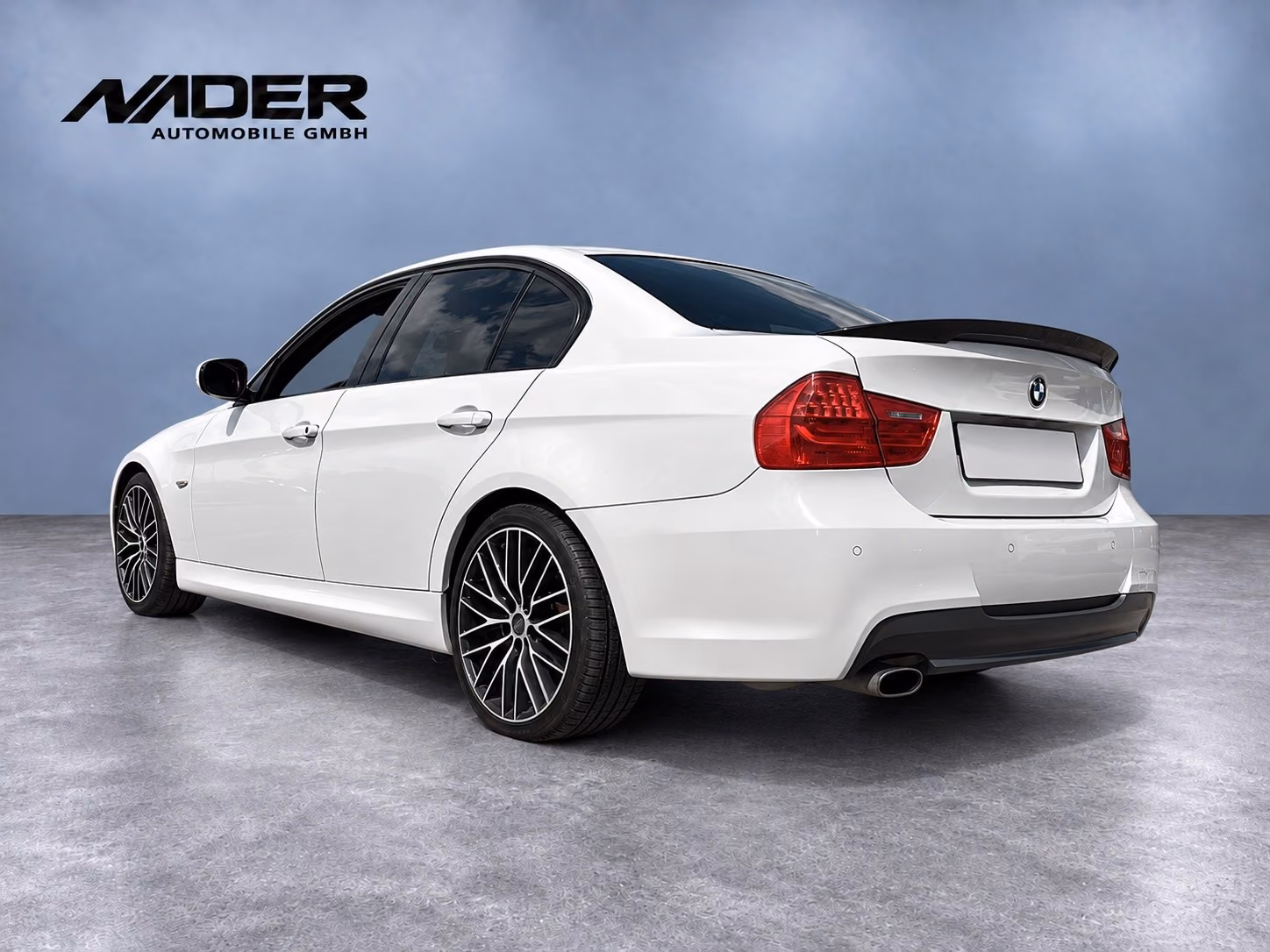 BMW 318 I M PACK SPORT | 143 ch | BVM | SIÈGES CHAUFFANTS |