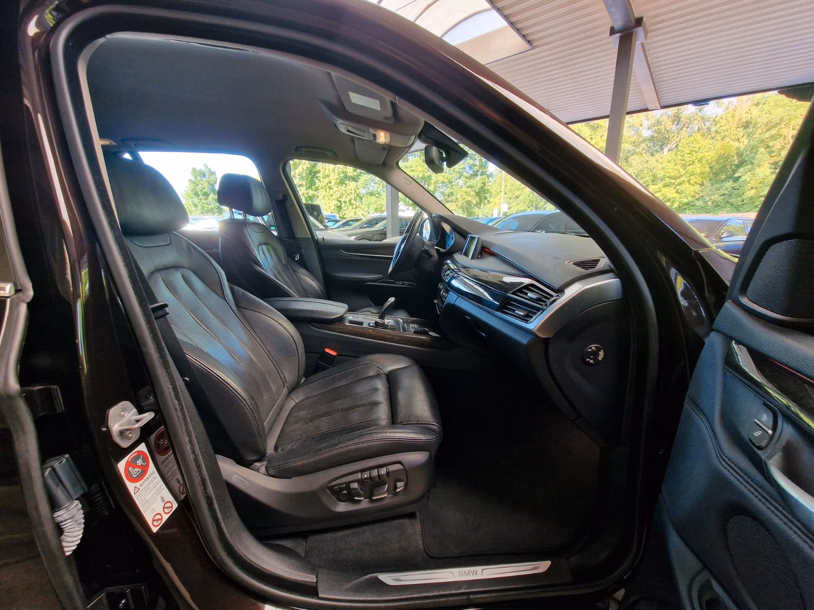 BMW X5 xDRIVE 40d 3.0 BI-TURBO 313ch BVA - CUIR DAKOTA - SIÈGES CHAUFFANTS ET VENTILÉS - ATTELAGE - CAMÉRA DE RECUL - SUSPENSION ADAPTATIVE
