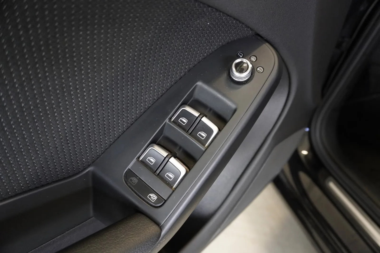 Audi A4 2.0 TFSI quattro 224 ch S line • S tronic • GPS • Radars AV/AR • Audi Sound System