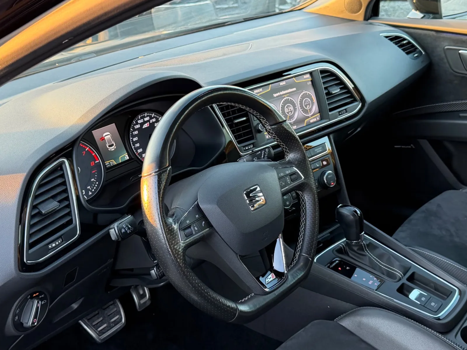 SEAT LEON ST CUPRA 300 2.0 TSI 300 CH – DSG – 4DRIVE – CUIR – LED – ACC – DCC – 69 998 KM