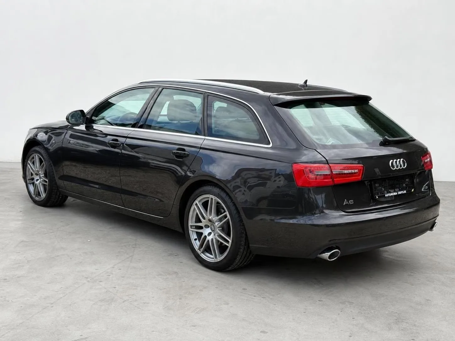 Audi A6 Avant 3.0 TDI 204 ch • Boîte auto • 1ère Main - GPS • Bi-Xénon • Attelage • Sièges sport chauffants