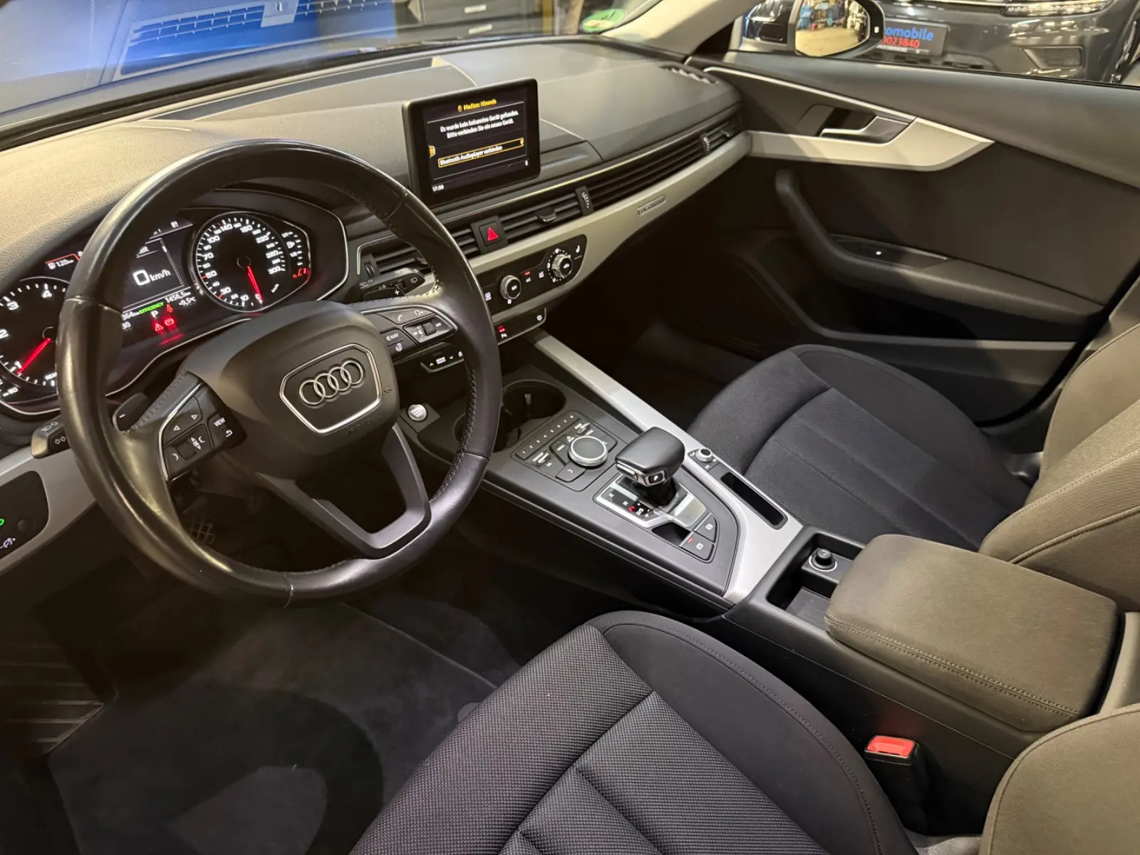 AUDI A4 AVANT 2.0 TDI 190ch QUATTRO S TRONIC - ATTELAGE PIVOTANT - GPS - XÉNON - HAYON ÉLECTRIQUE - SIÈGES CHAUFFANTS