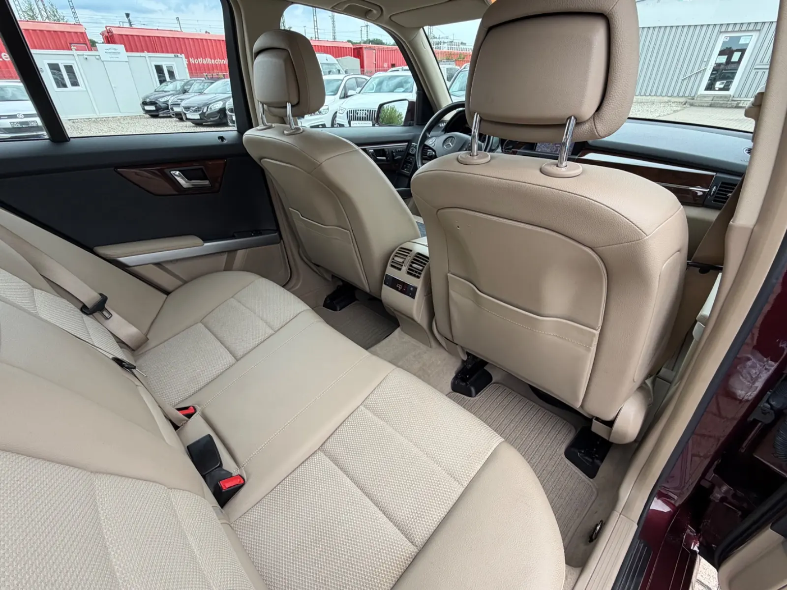 Mercedes-Benz Classe GLK 350 CDI 4MATIC Sport Edition | 231 ch | BVA | Cuir beige | GPS | Bi-xénon | Sièges à mémoire | Attelage