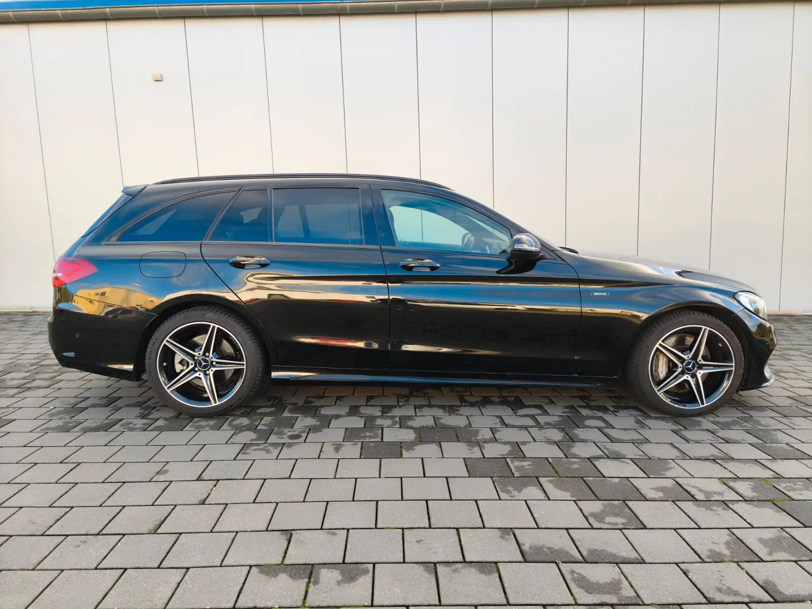 Mercedes-Benz Classe C 43 AMG 4MATIC Break Night Paket | 367 ch | BVA | Hayon électrique | Pack sport | Sièges électriques à mémoire