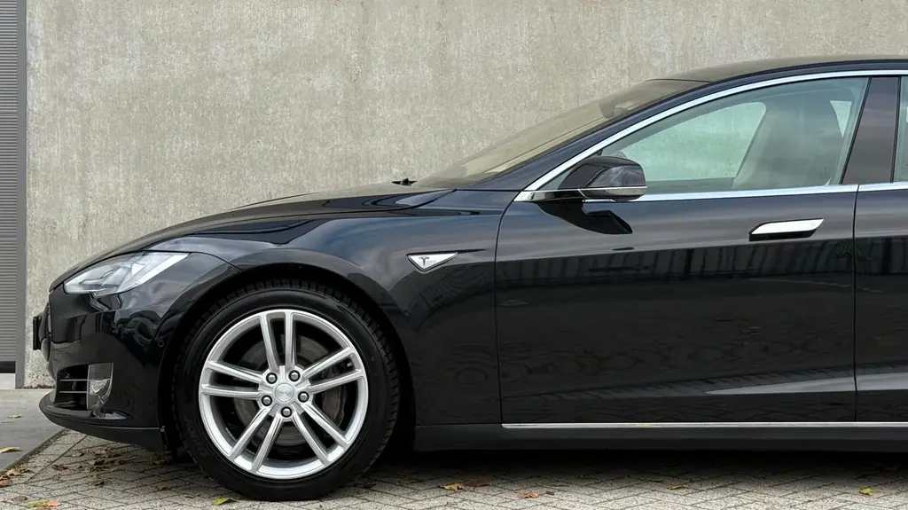 Tesla Model S 70D 333ch - Soh 89% - Supercharge gratuite - Autonomie 390km - Pack Climat Froid - Jantes 19"
