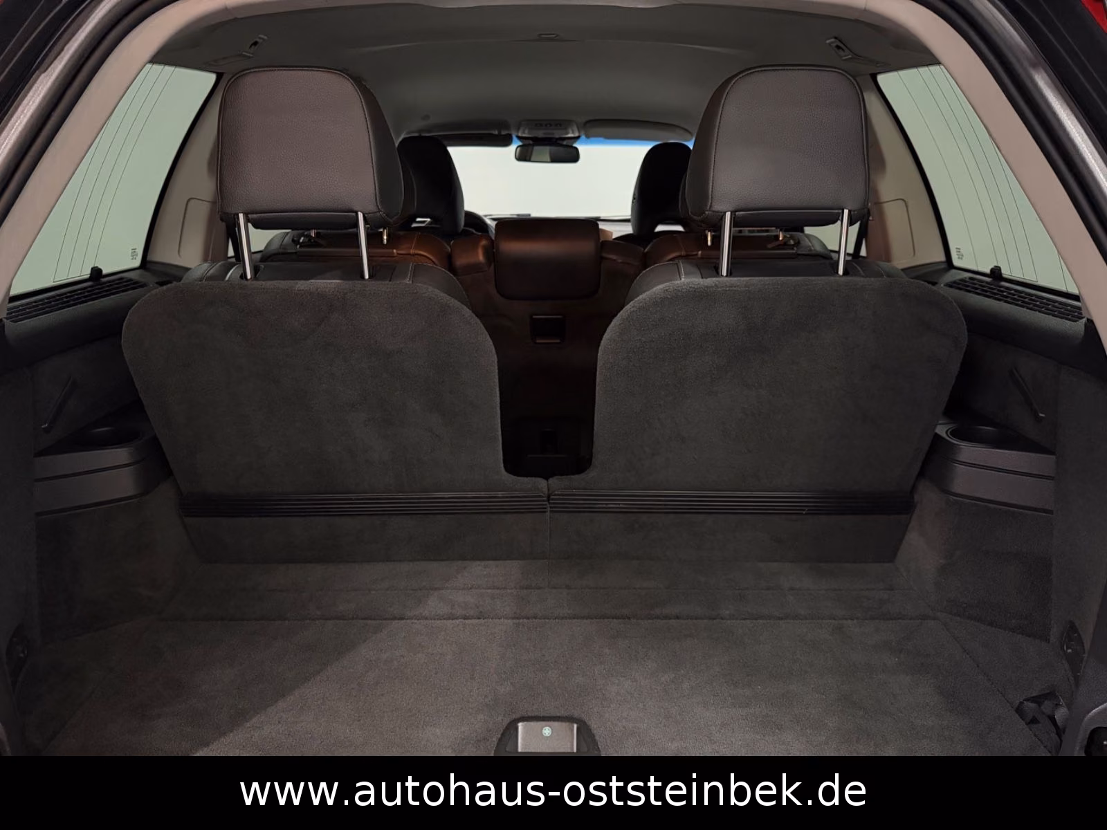 Volvo XC90 D5 AWD Summum | 200 ch | BVA | 7 places | GPS | Bi-xénon | Sièges chauffants | Sièges électriques à mémoire