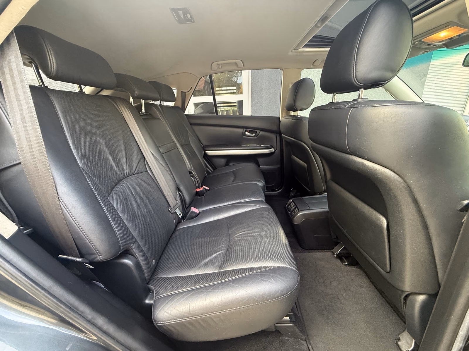 LEXUS AUTRES RX 400H LUXURY,AUT,NAVI,XENON CUIR SD. | 211 ch | 4X4 | BVA | HAYON ÉLECTRIQUE | TOIT OUVRANT | VOLANT EN CUIR