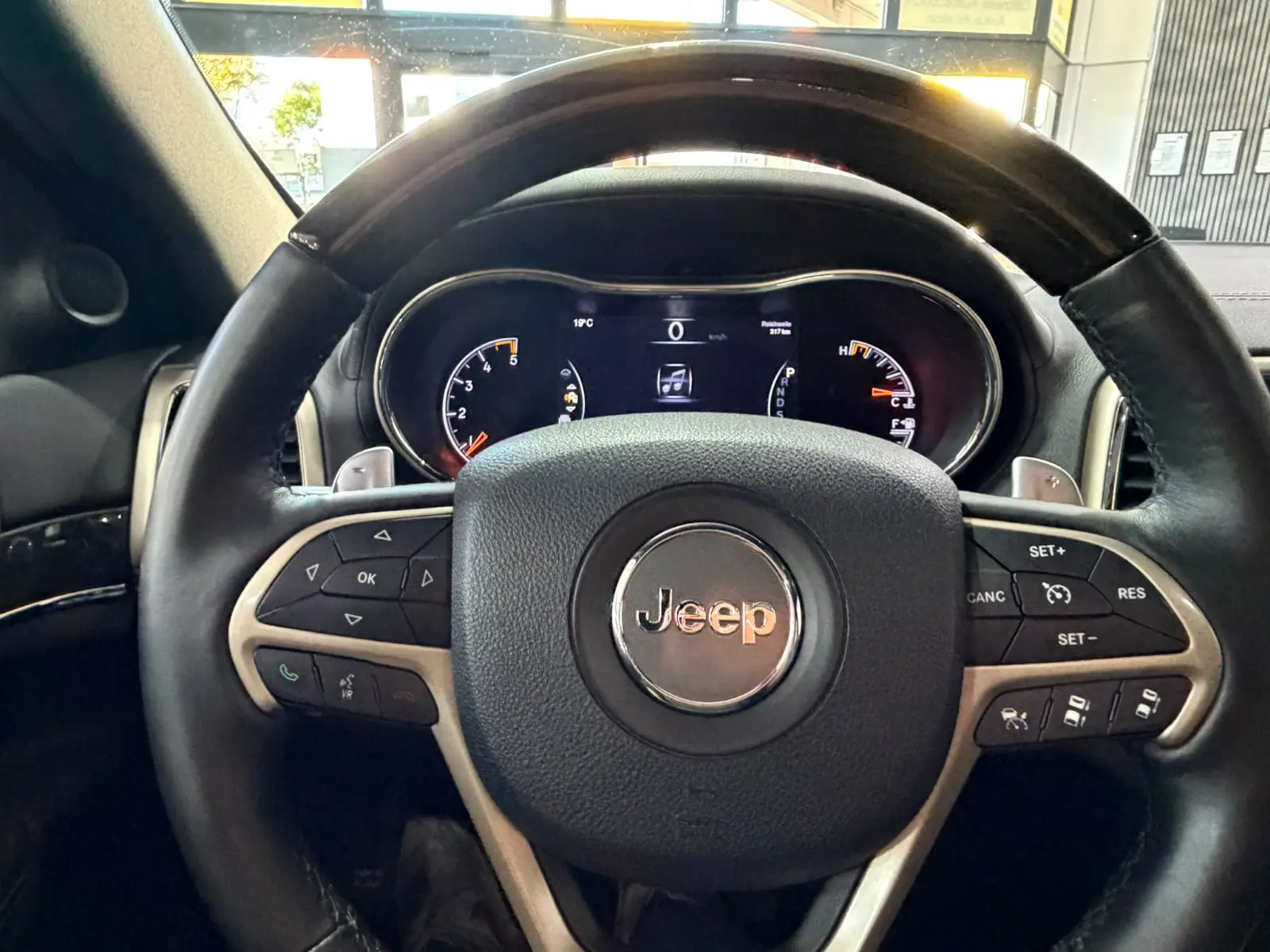 JEEP GRAND CHEROKEE | 241 ch | 4X4 | BVA |3.0 CRD OVERLAND | GPS | CUIR