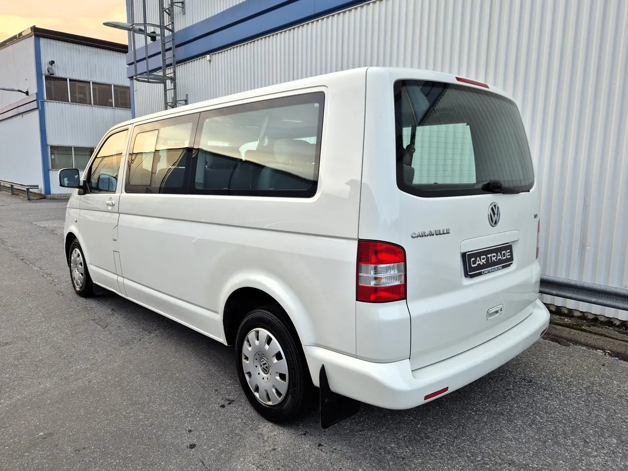 Volkswagen Caravelle 2.5 TDI Comfortline | 131 ch | BVM | 9 places | Chauffage auxiliaire programmable | Climatisation automatique | 2 propriétaires