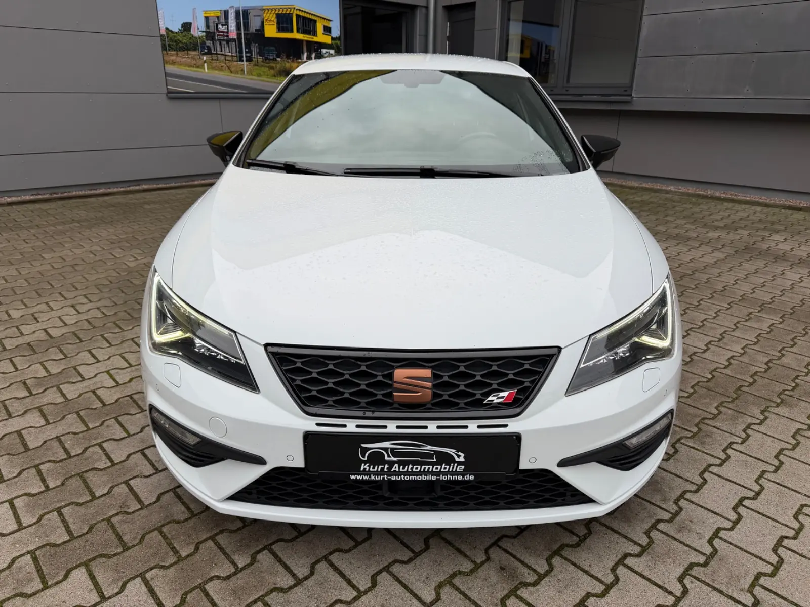 SEAT LEON CUPRA - 300 CV - ALCANTARA - BVA - ÉCHAPPEMENT SPORT