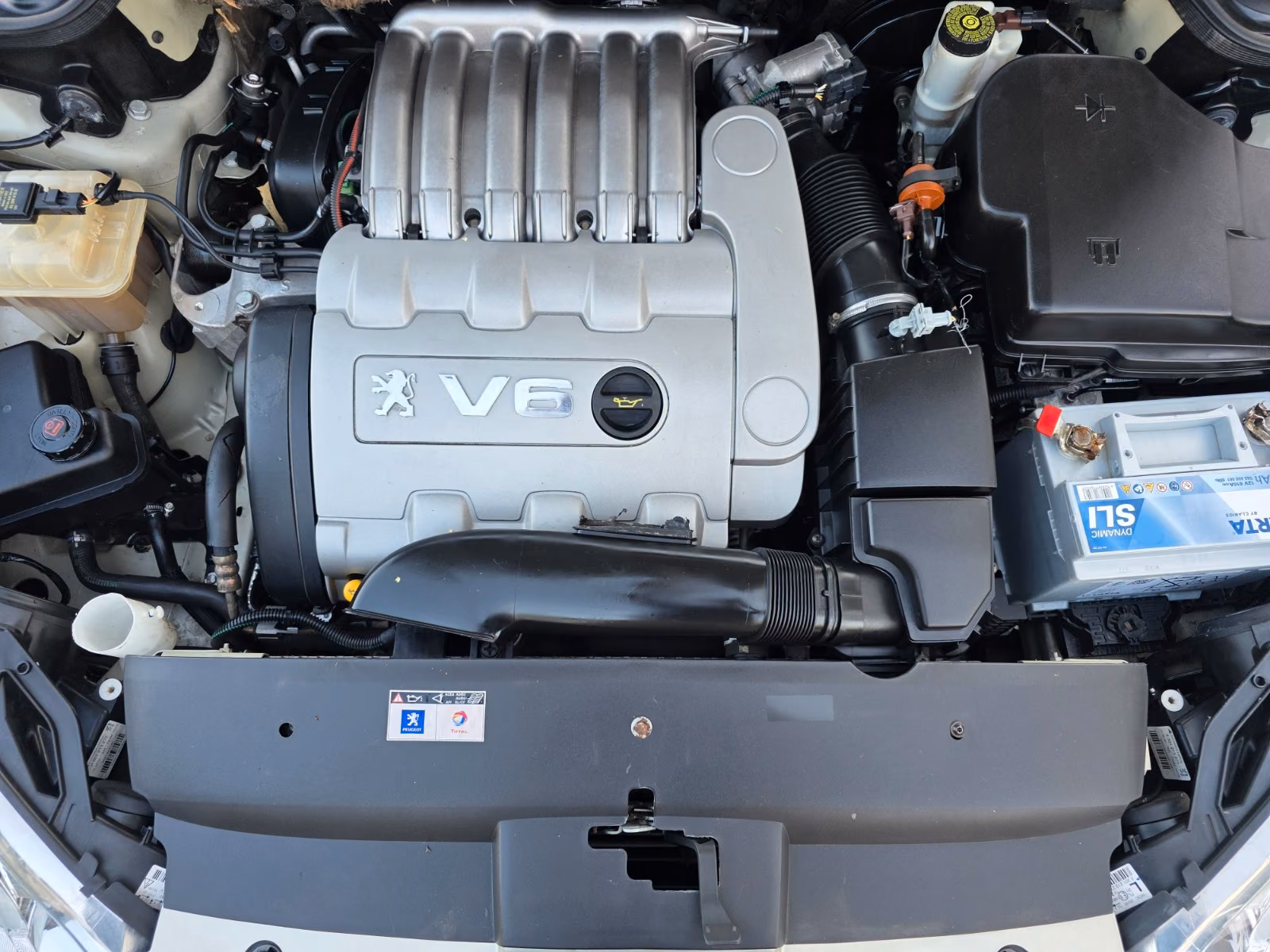 PEUGEOT 407 PLATINUM 3.0 V6 XENON, | 211 ch | BVA |