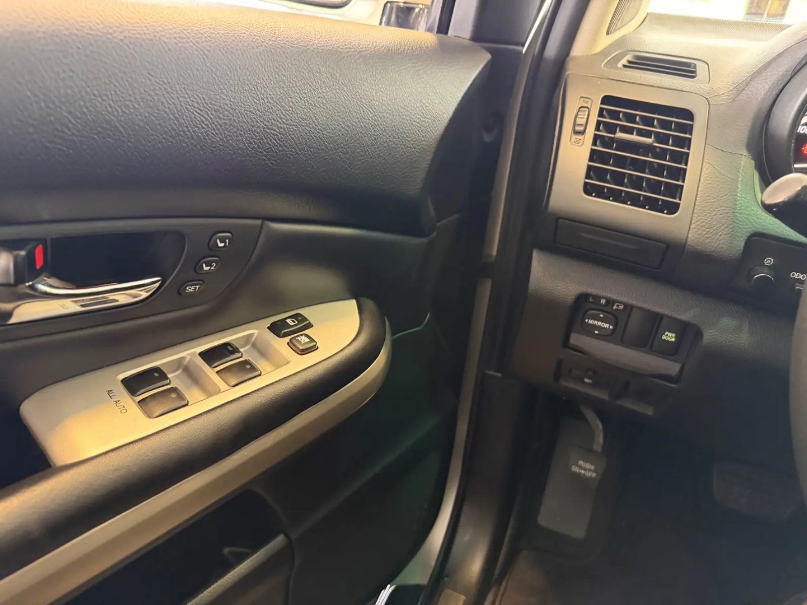 Lexus RX 400h | 272 ch | BVA | Cuir | Toit ouvrant | GPS | Xénon | Sièges chauffants à mémoire