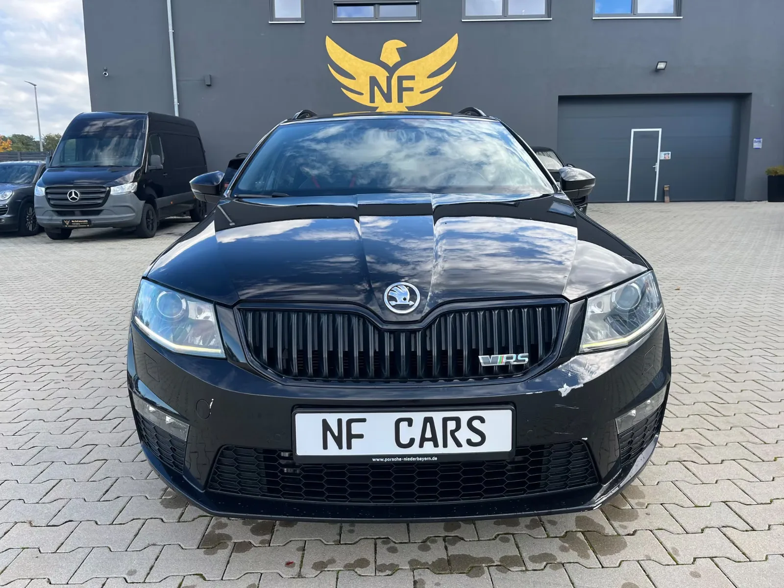 SKODA OCTAVIA COMBI RS 2.0 TDI 184ch DSG - TOIT PANORAMIQUE - ATTELAGE AMOVIBLE - GPS COLUMBUS - JANTES 19" - SIÈGES CHAUFFANTS