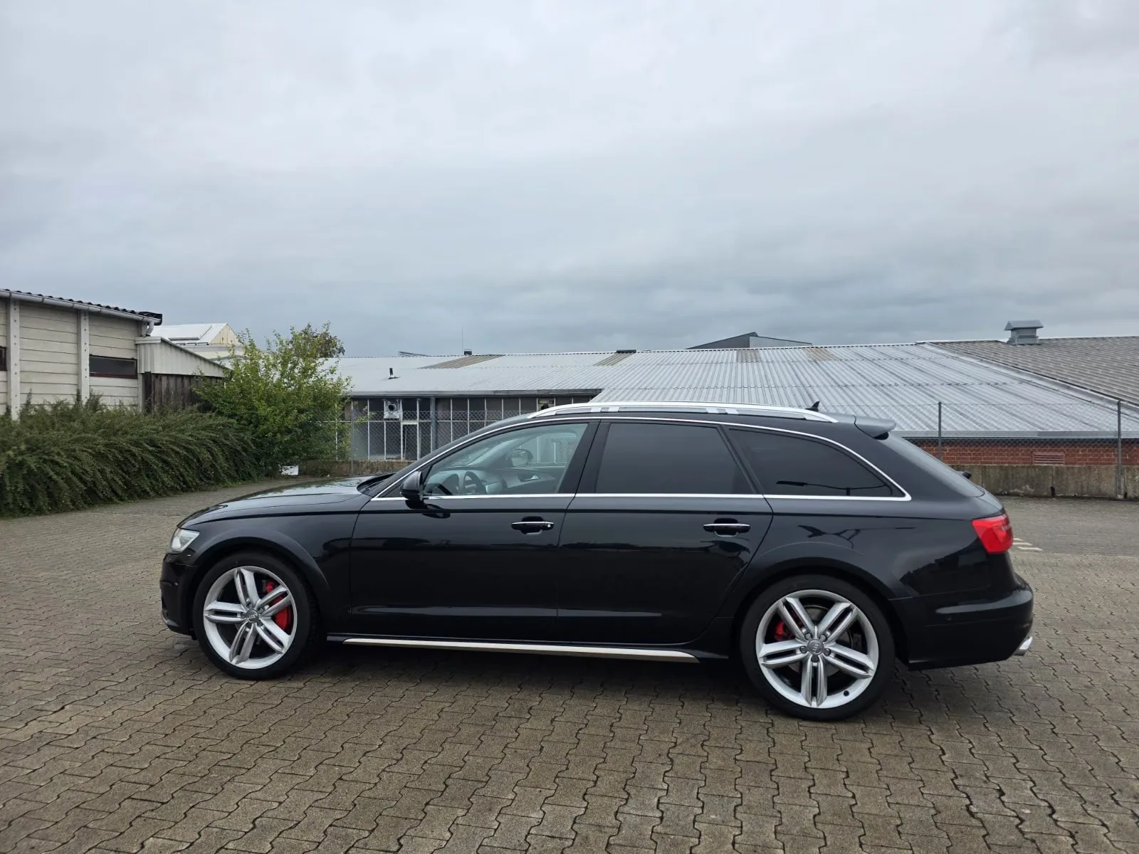 Audi A6 Allroad 3.0 BiTDI quattro | 313 ch | BVA | Toit panoramique | Chauffage auxiliaire | GPS | Régulateur adaptatif | Attelage