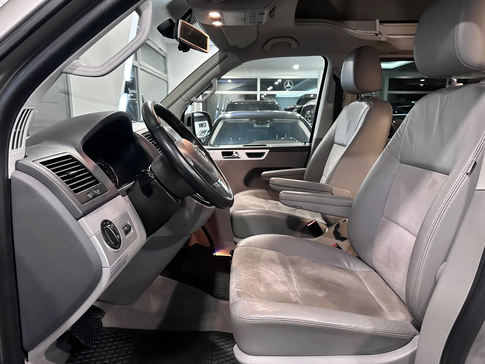 VOLKSWAGEN T5 CALIFORNIA AUFSTELLDACH 4MOTION KÜCHE-DSG-LED | 179 ch | 4X4 | VOLANT EN CUIR