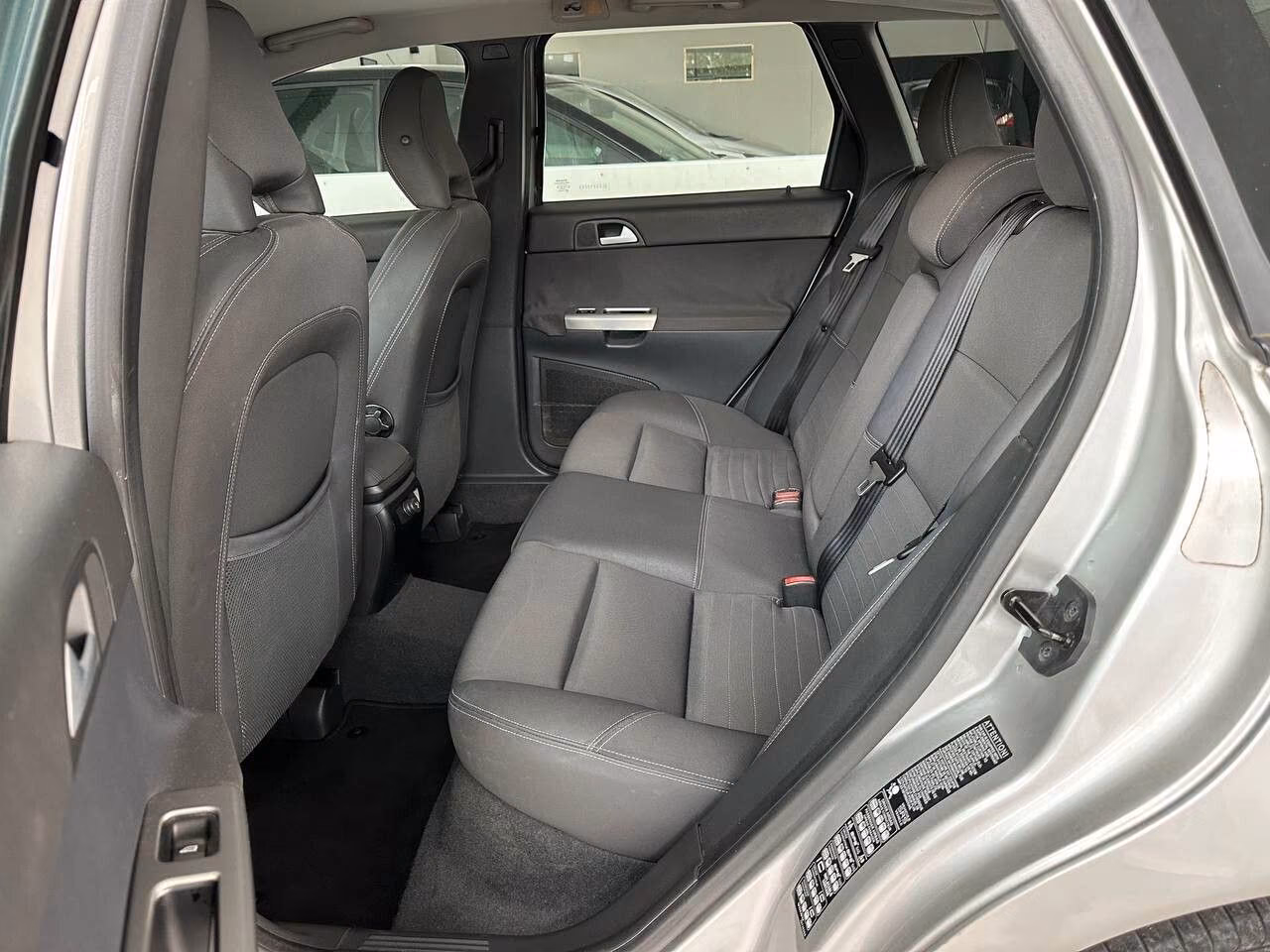 VOLVO V50 1.6 100 CV
