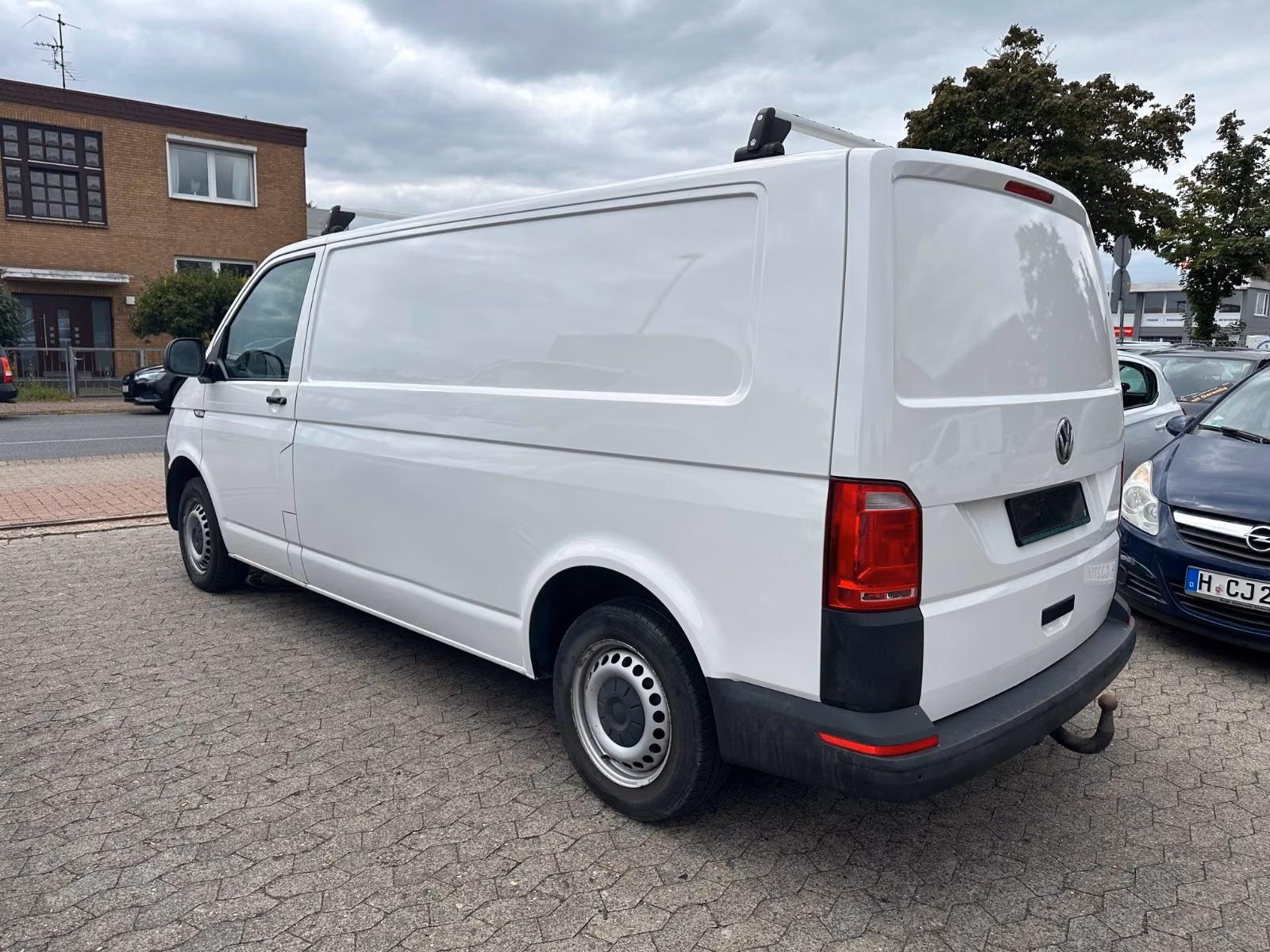 VOLKSWAGEN T6 TRANSPORTER 2.0 TDI 114CH - VERSION LONGUE - REVISION COMPLETE - TVA RECUPERABLE - 147.760 KMS