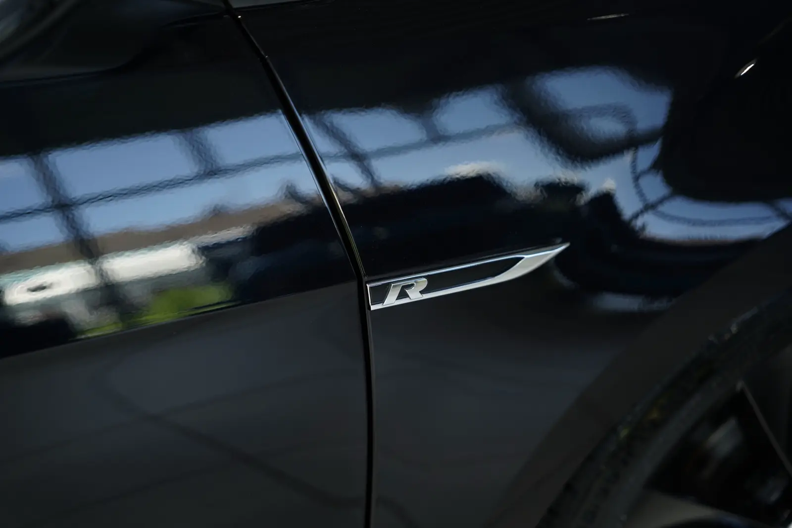 Volkswagen Golf 7 R 300 ch 4Motion DSG • 85 000 km • Cuir Vienna • GPS Discover Pro • Bi-Xénon • 19"