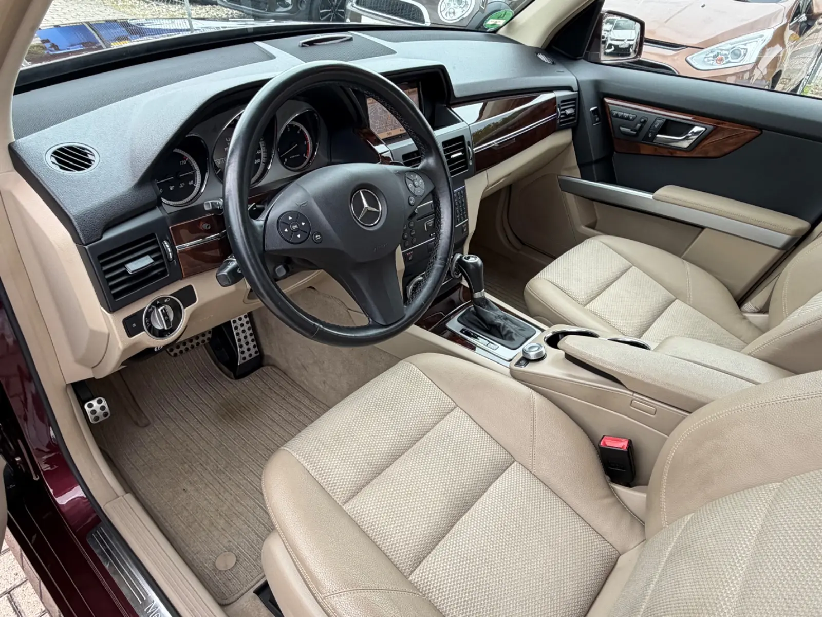 Mercedes-Benz Classe GLK 350 CDI 4MATIC Sport Edition | 231 ch | BVA | Cuir beige | GPS | Bi-xénon | Sièges à mémoire | Attelage