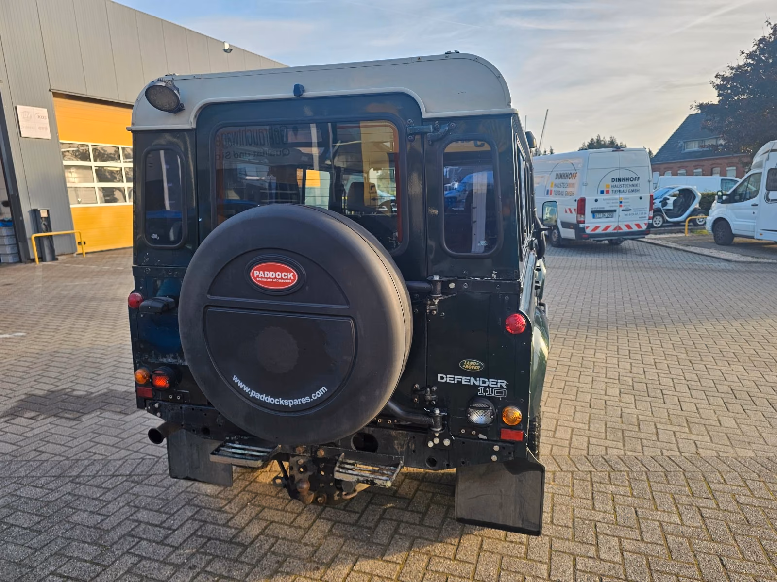 LAND ROVER DEFENDER 110 TD5 STATION WAGON